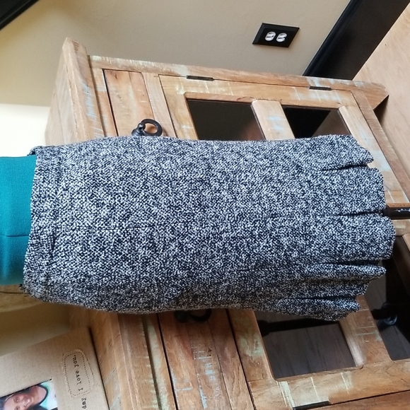 NWT Ann Taylor Loft Wool Blend Tweed Skirt - SZ 0P - Picture 3 of 6